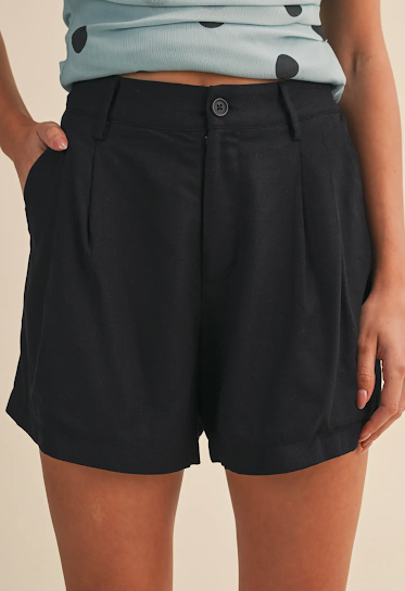 Linen Pleated Shorts