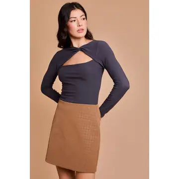 Front Twist Cut Out Detail Long Sleeve Bodysuit